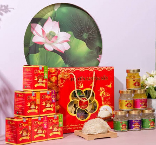 Lốc 6 Hũ Yến Chưng Hạt Sen Nhân Sâm Hoàng Gia